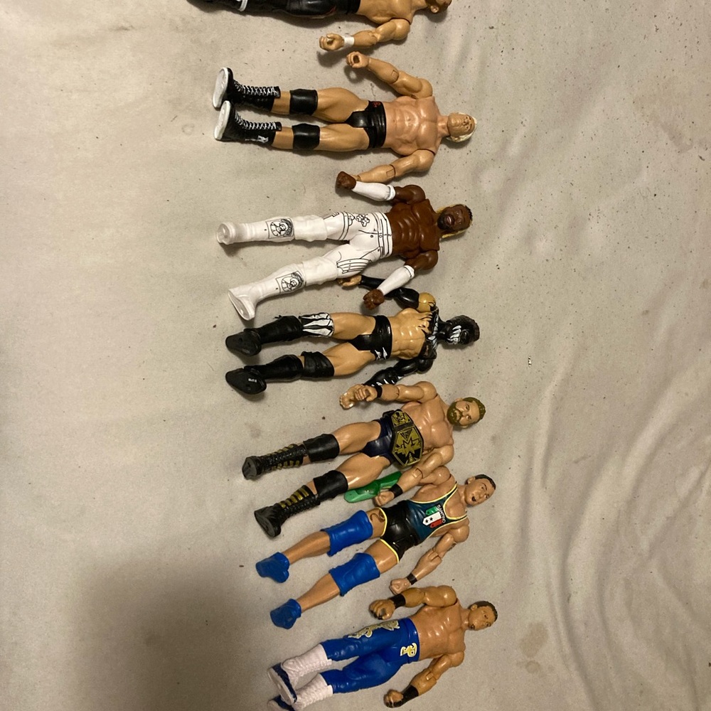Mattel WWE Basic Action Figures Lot, Sami Zayn, Ric Flair, Kofi Kingston, Etc